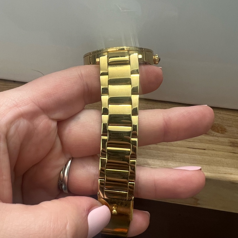 Invicta Gold Watch with Mickey Mouse Design - Picture 3 of 5
